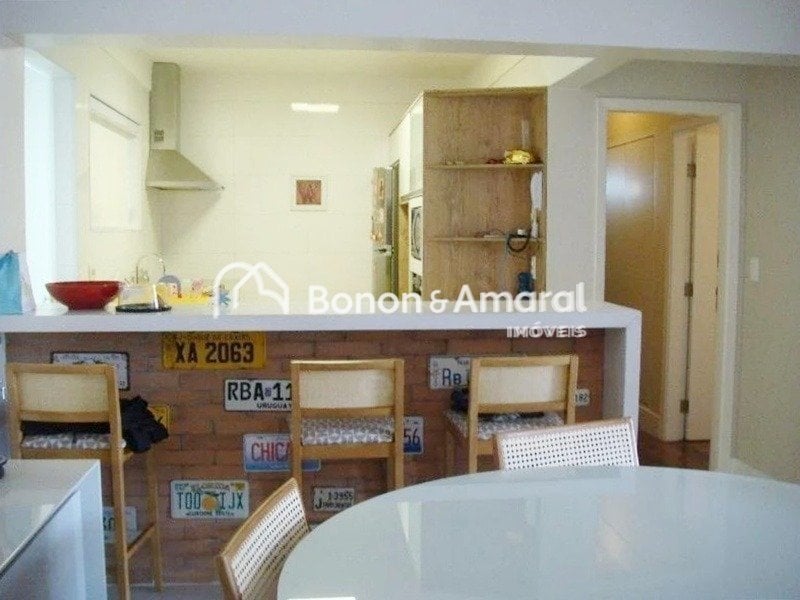 Apartamento no Edifício Caviúna, Cambuí, Campinas/SP